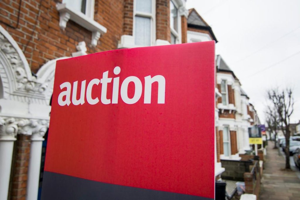 How to Sell a House at Auction